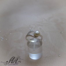 Сребърен дамски пръстен с циркони и перла R-1113